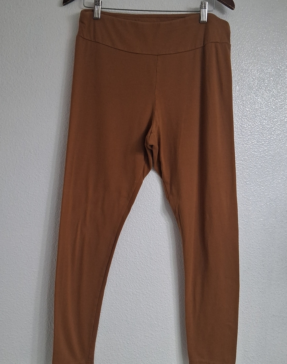 Time & Tru Burnt Orange Leggings    Size 12-14